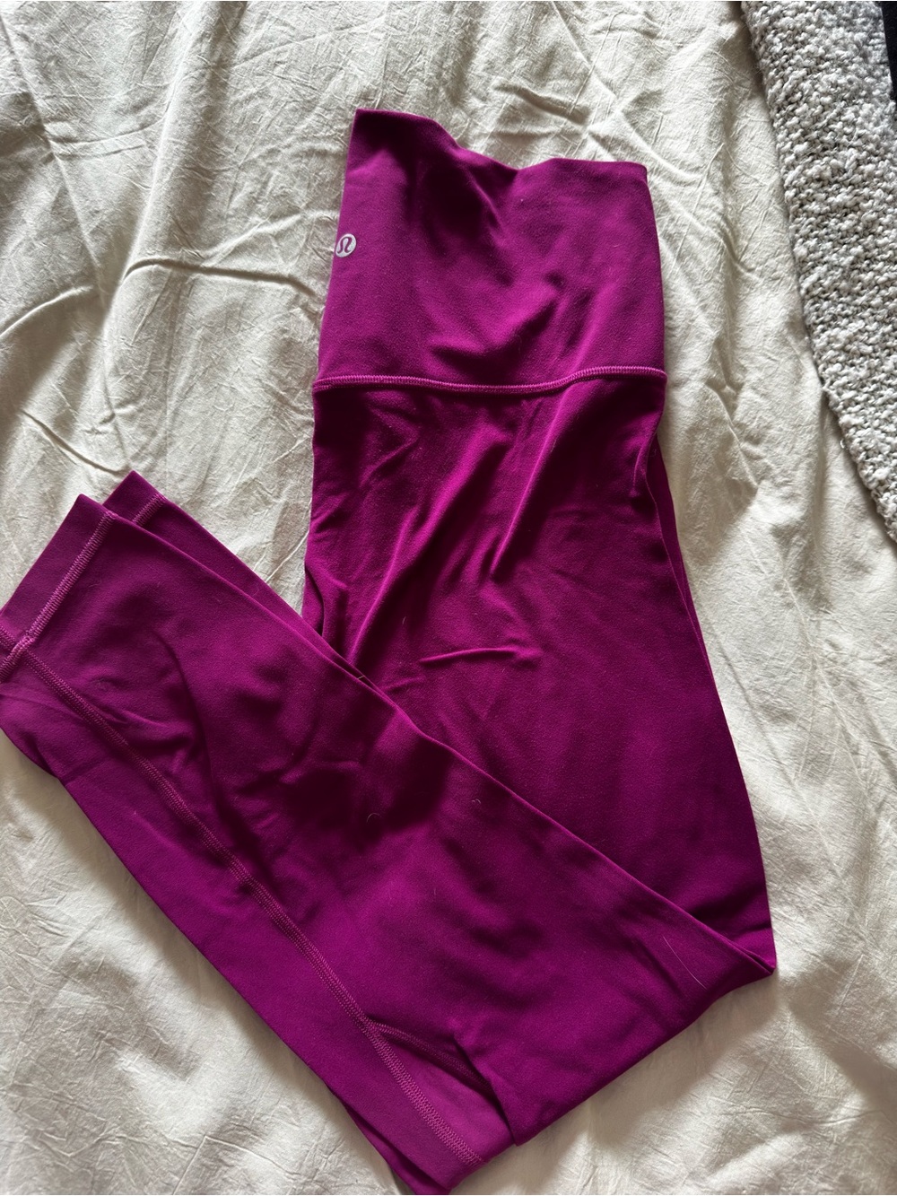 lululemon  Magenta align